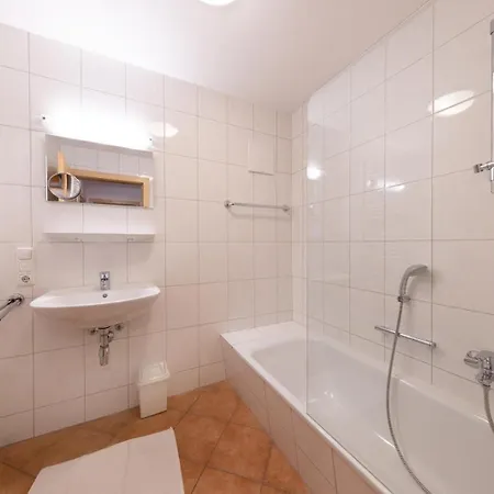 Schoeneben Enzian Вальд (Пинцгау)